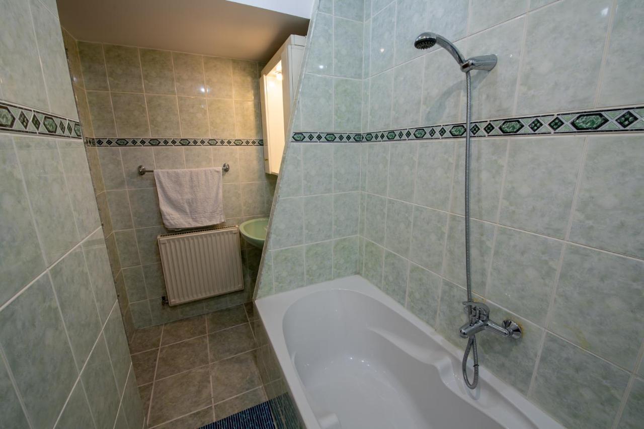 סינאיה Monik Apartament מראה חיצוני תמונה