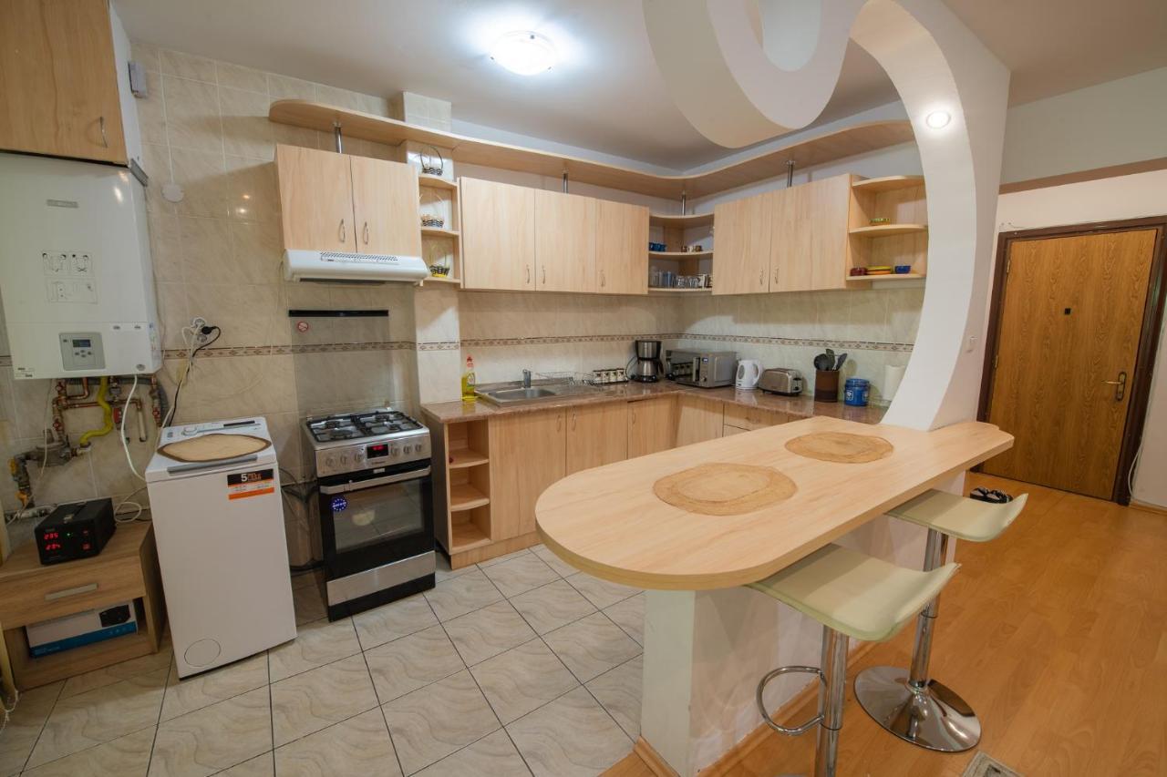 סינאיה Monik Apartament מראה חיצוני תמונה